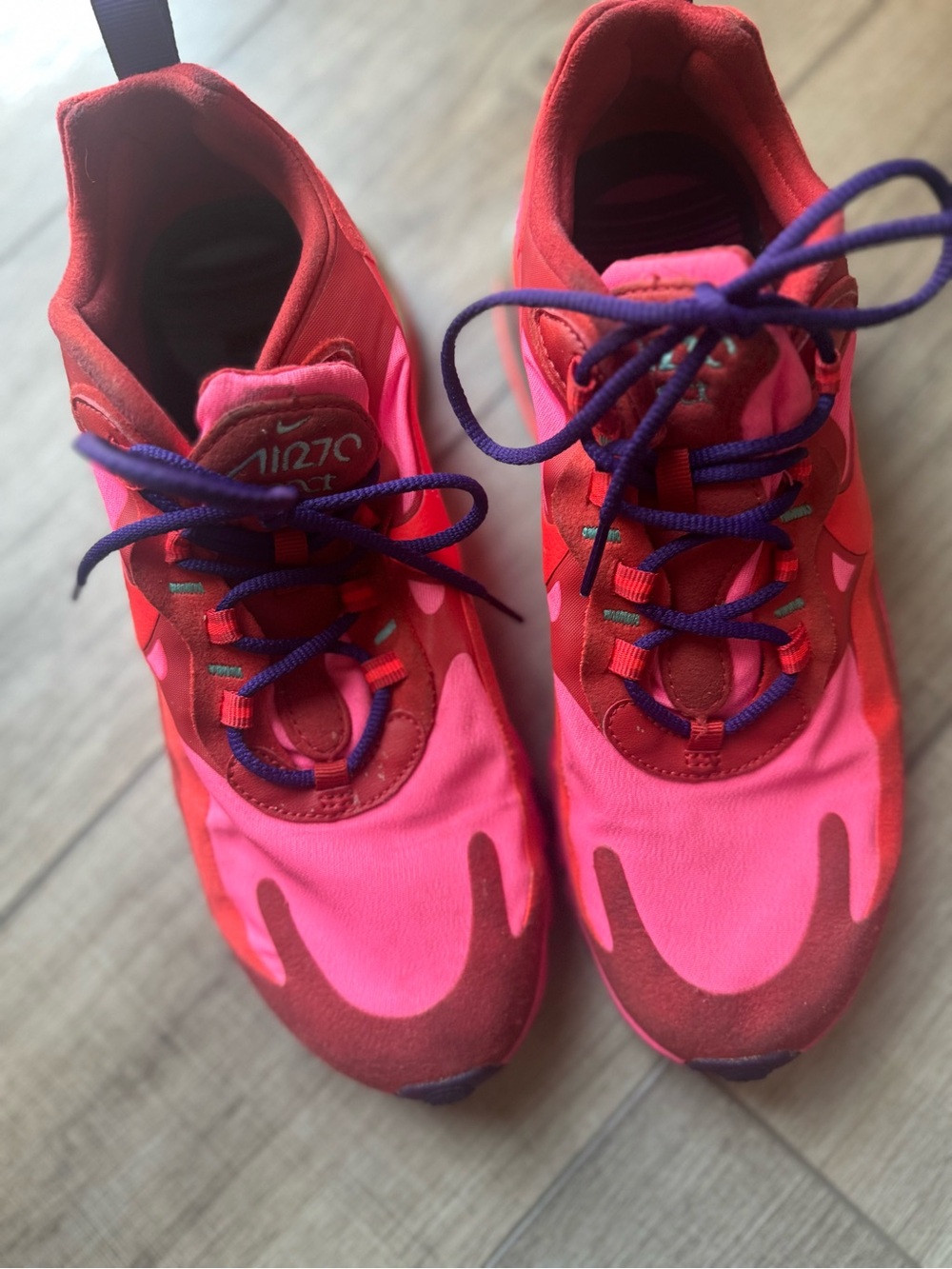Nike Air Max 270 React Women’s mystic Red & Pink Sneakers with Purple Laces